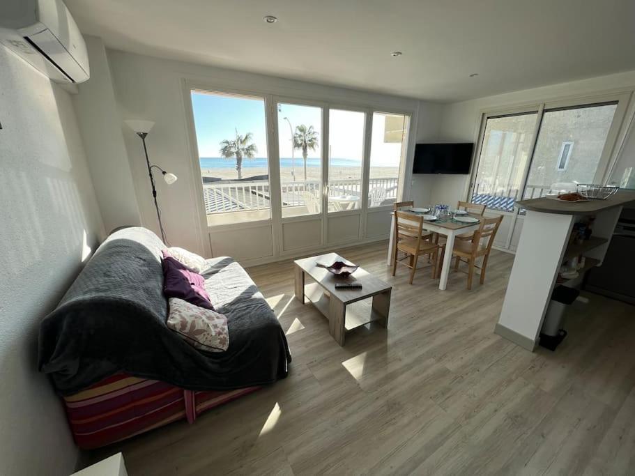 Le Carrousel - Apt Vue Mer - Plage A 10 M - Clim - Wifi Canet-en-Roussillon Exteriör bild