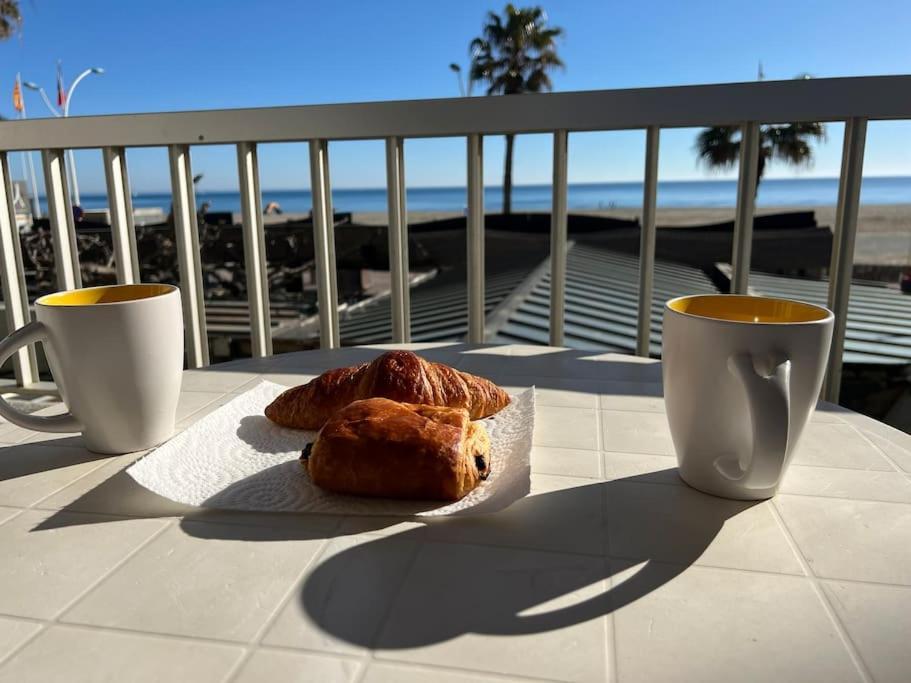 Le Carrousel - Apt Vue Mer - Plage A 10 M - Clim - Wifi Canet-en-Roussillon Exteriör bild