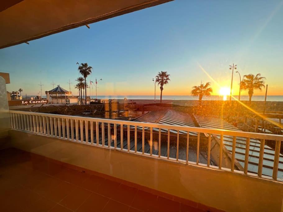 Le Carrousel - Apt Vue Mer - Plage A 10 M - Clim - Wifi Canet-en-Roussillon Exteriör bild