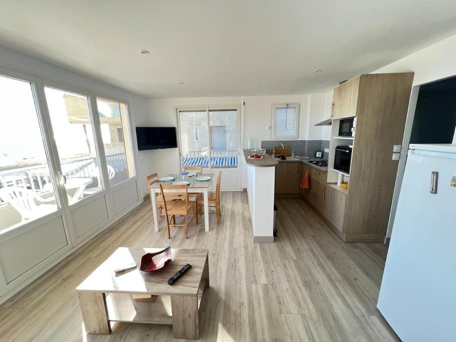 Le Carrousel - Apt Vue Mer - Plage A 10 M - Clim - Wifi Canet-en-Roussillon Exteriör bild
